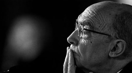 JOSÉ SARAMAGO (Foto)