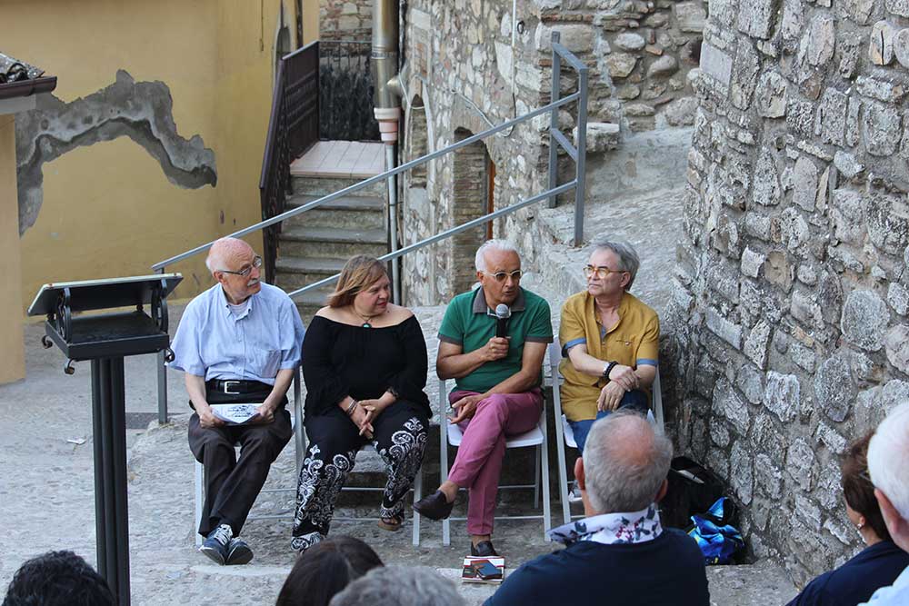 Presentazione Libro: Grazia Mazzeo - La realtà dietro l'angolo - Racconti